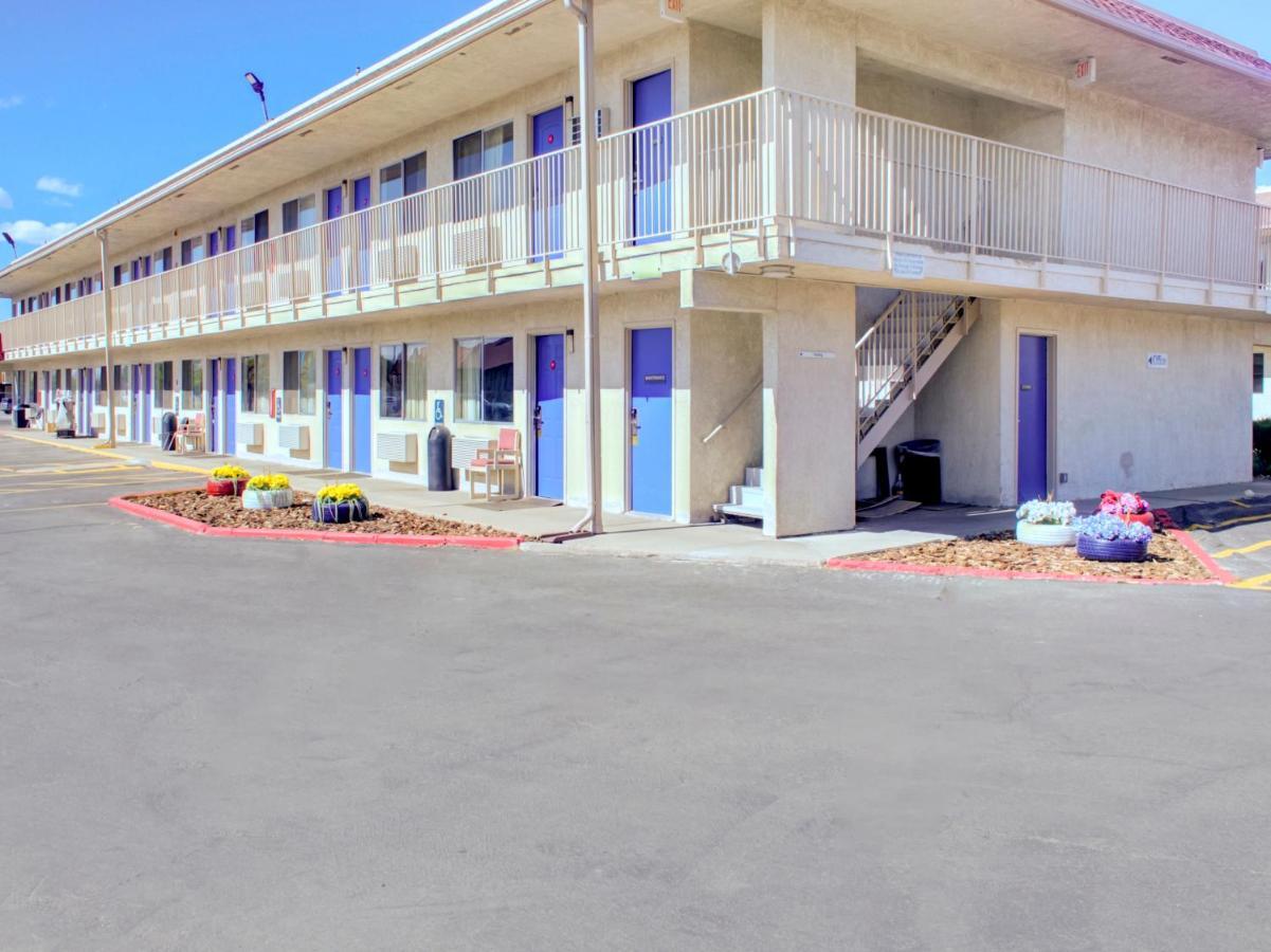 Travelodge By Wyndham Miles City Exterior foto